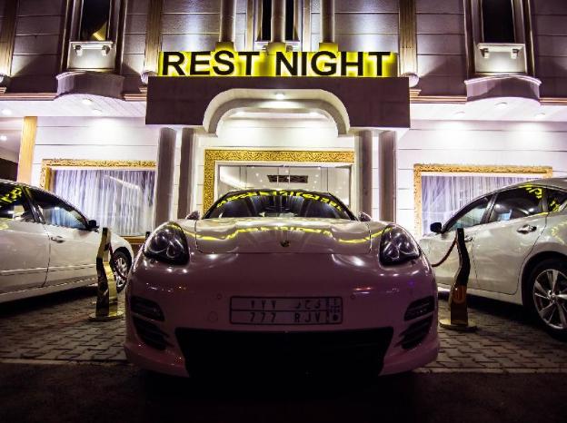 rest night hotel apartment