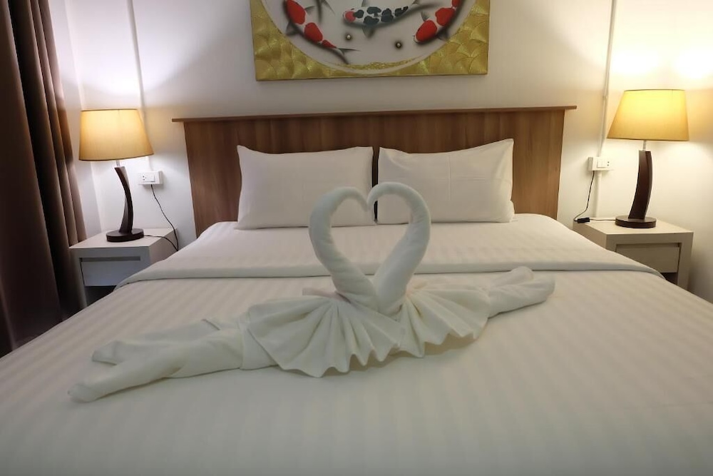 a plus hotel koh lipe hostel