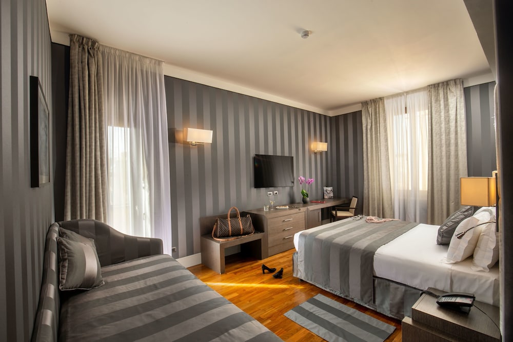 monti palace hotel