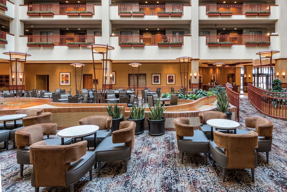 embassy suites by hilton st louis st charles