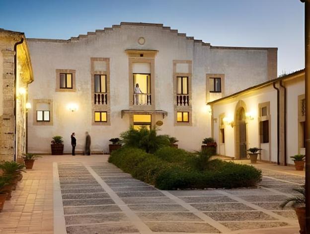 hotel villa favorita