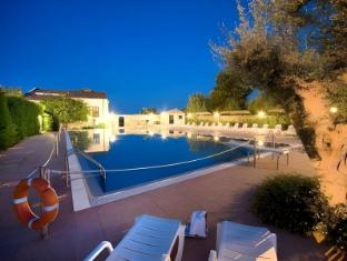 hotel villa favorita