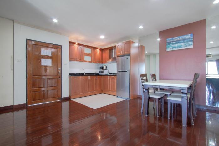 teja lakeview apartments