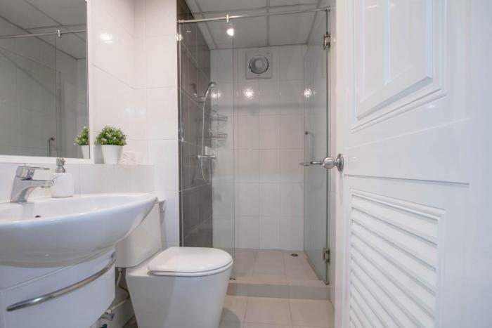 teja lakeview apartments