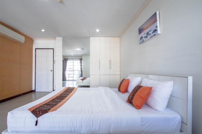 teja lakeview apartments