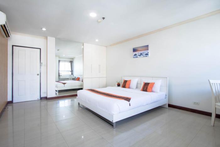 teja lakeview apartments