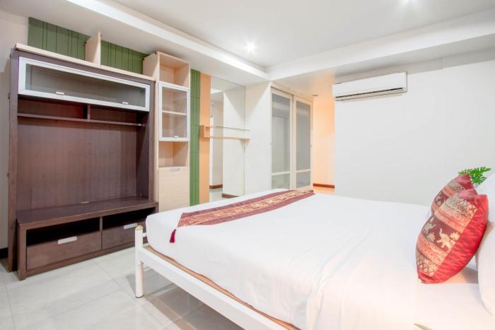 teja lakeview apartments