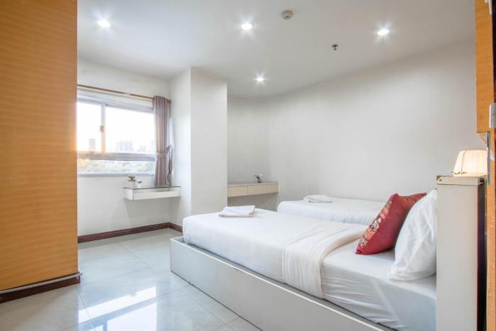 teja lakeview apartments