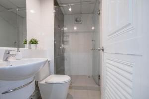 teja lakeview apartments