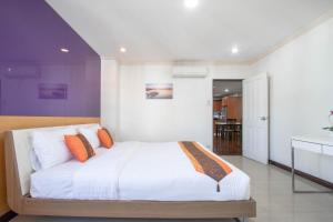 teja lakeview apartments