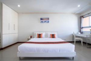 teja lakeview apartments