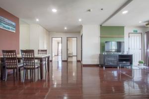 teja lakeview apartments