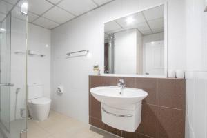 teja lakeview apartments