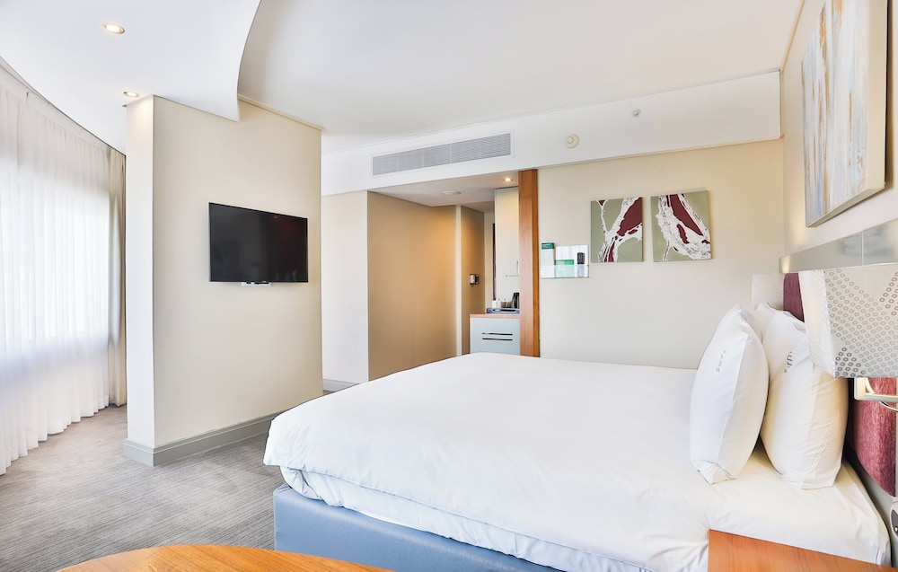 holiday inn rosebank an ihg hotel