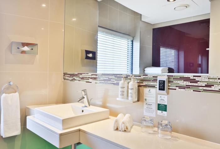 holiday inn rosebank an ihg hotel