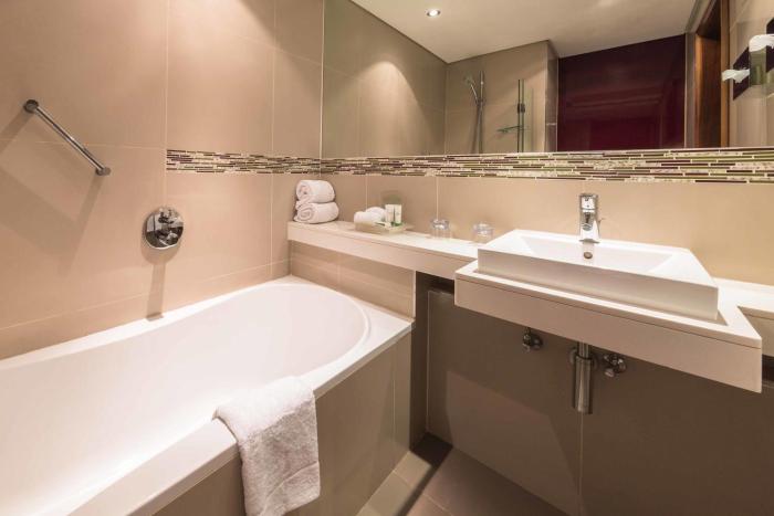 holiday inn rosebank an ihg hotel