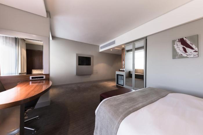 holiday inn rosebank an ihg hotel