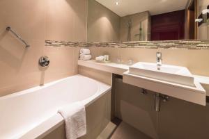 holiday inn rosebank an ihg hotel