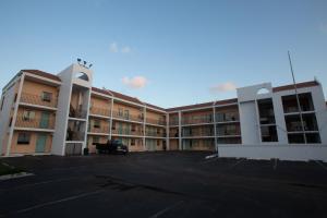 windwater hotel and marina