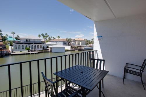 windwater hotel and marina