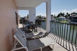 windwater hotel and marina