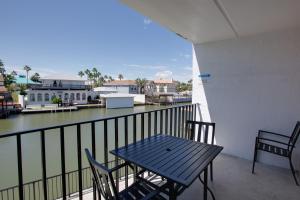 windwater hotel and marina