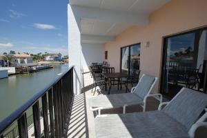 Windwater Hotel & Marina,Kenedy County>>Brownsville,2 star