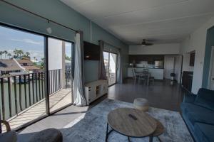 windwater hotel and marina