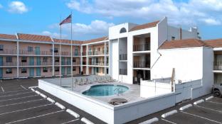 windwater hotel and marina