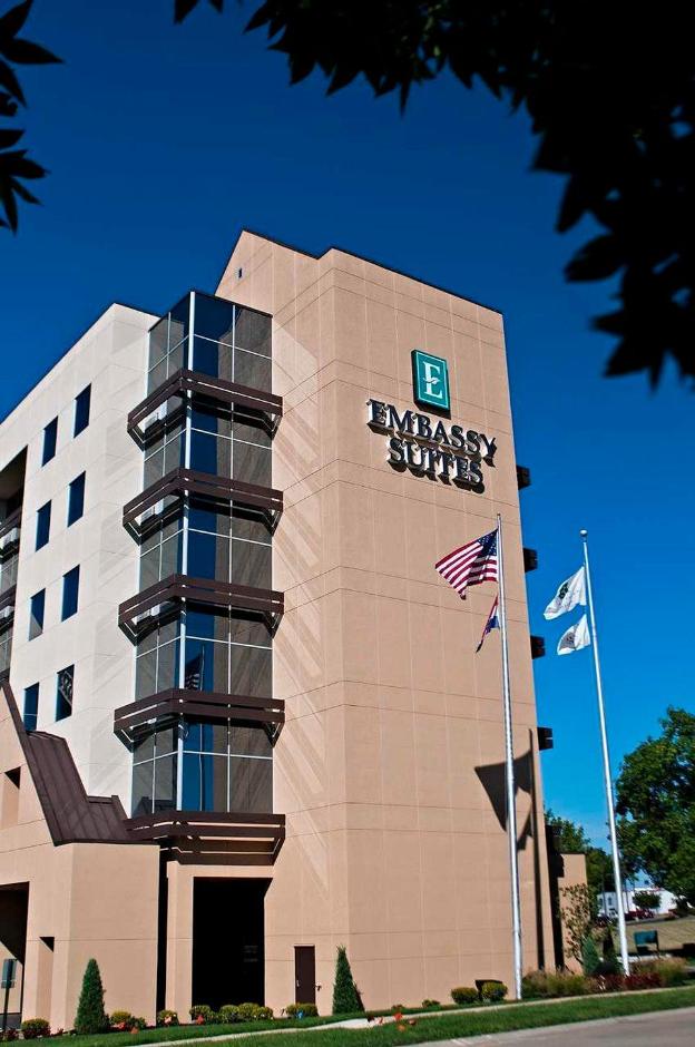 embassy suites by hilton st louis airport