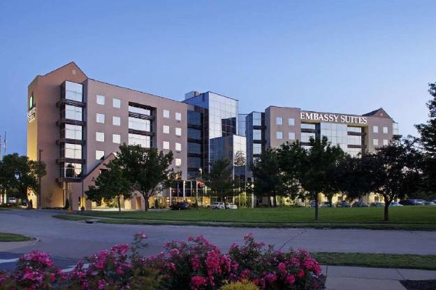 embassy suites by hilton st louis airport