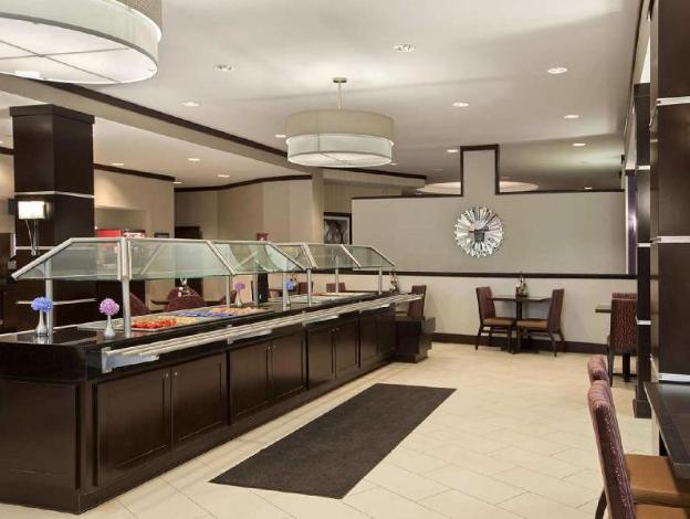 embassy suites by hilton st louis airport