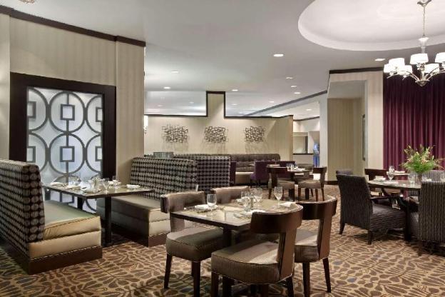 embassy suites by hilton st louis airport