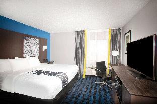 La Quinta Inn St Louis Hazelwood Airport North,Hazelwood>>Alton,3 star