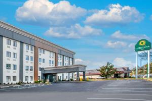 La Quinta Inn St Louis Hazelwood Airport North,Hazelwood>>Alton,3 star