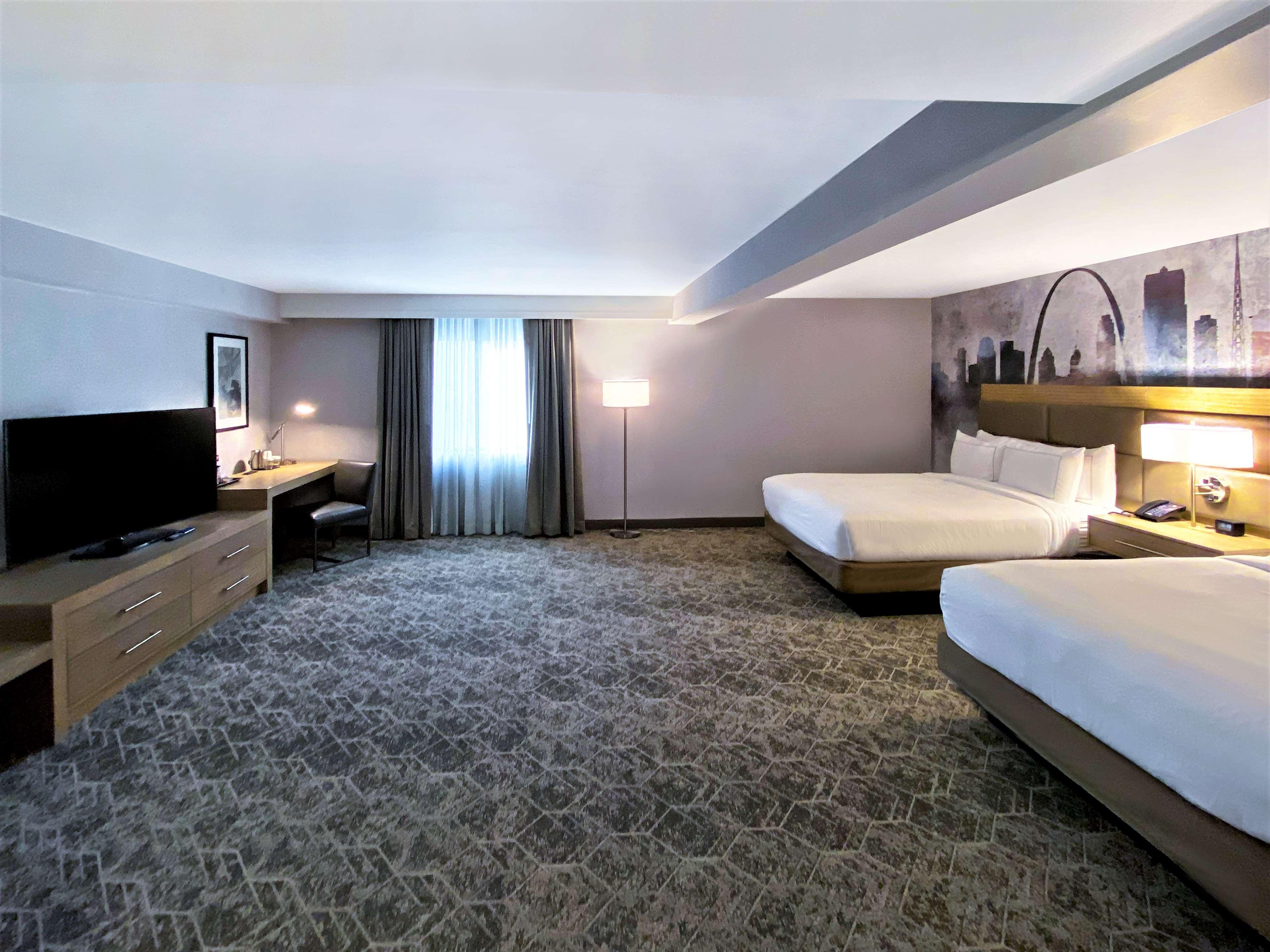 doubletree by hilton st louis airport