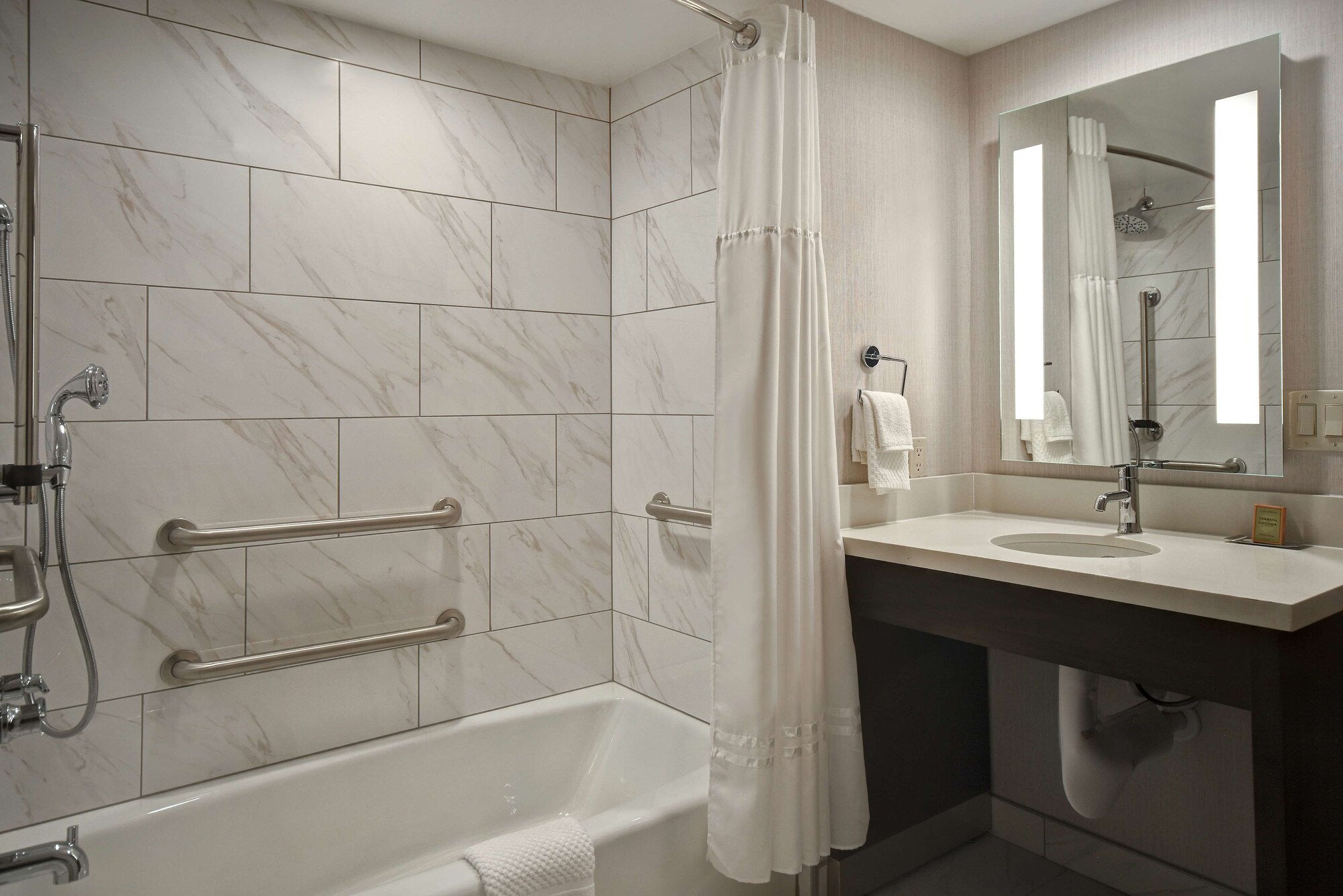 doubletree by hilton st louis airport