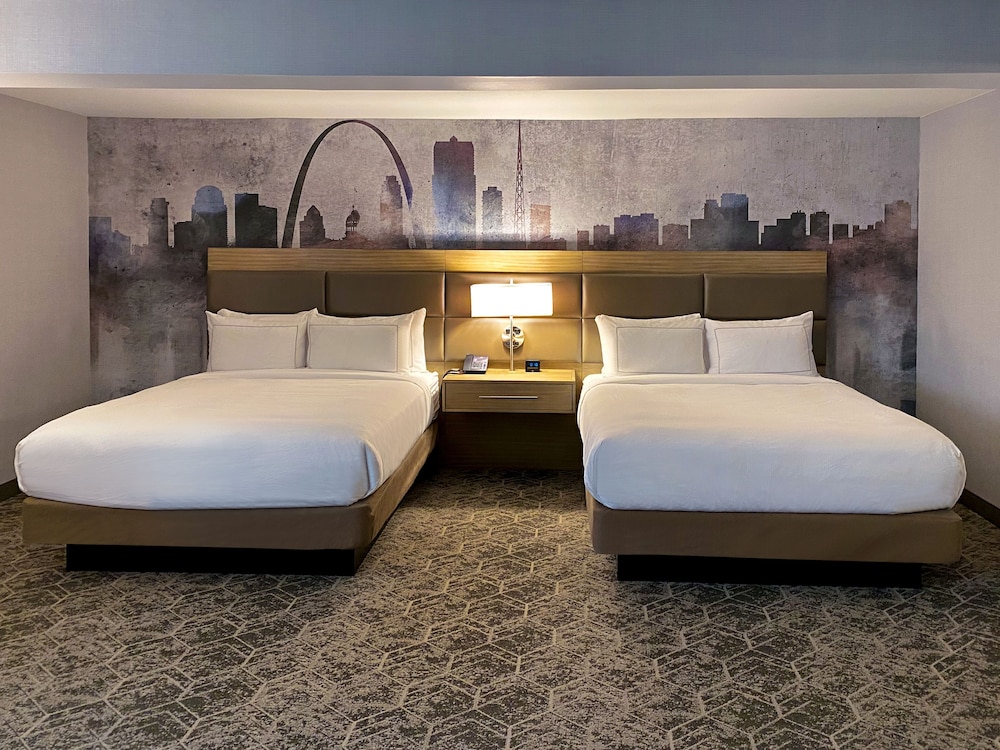 doubletree by hilton st louis airport
