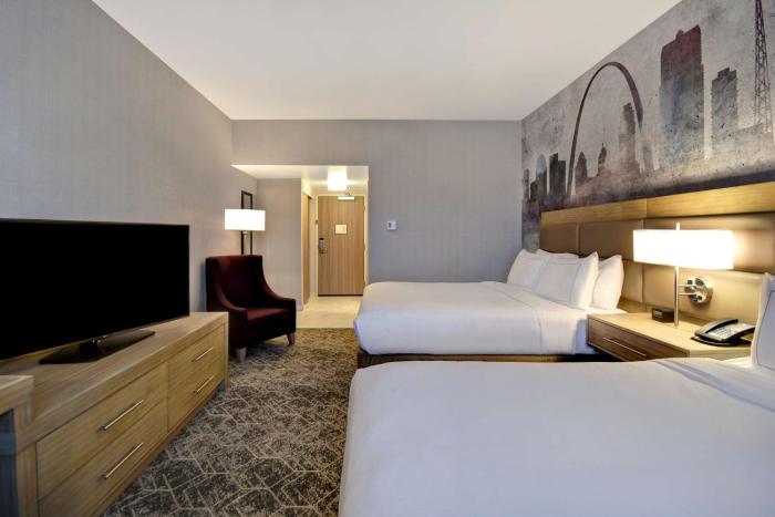 doubletree by hilton st louis airport