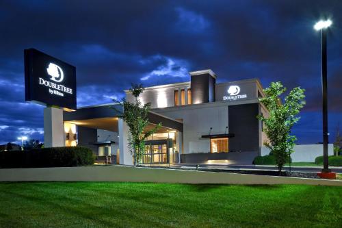 doubletree by hilton st louis airport