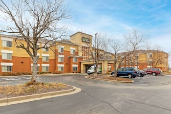 extended stay america suites st louis airport central