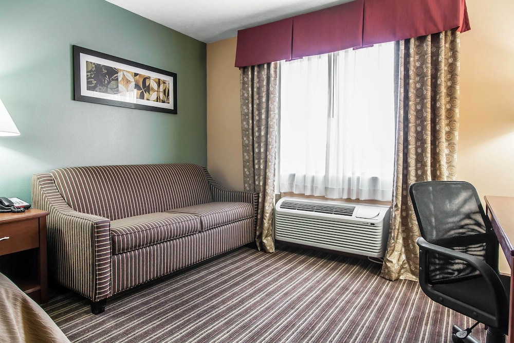 comfort inn jackson i 40