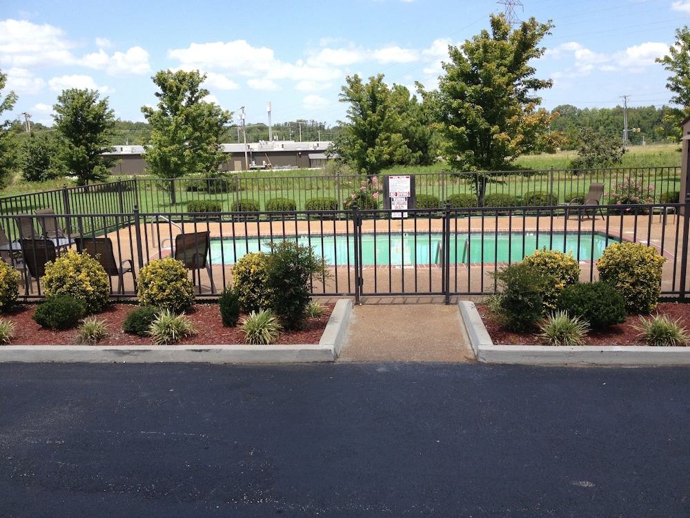 comfort inn jackson i 40