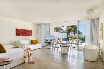 me ibiza the leading hotels of the world