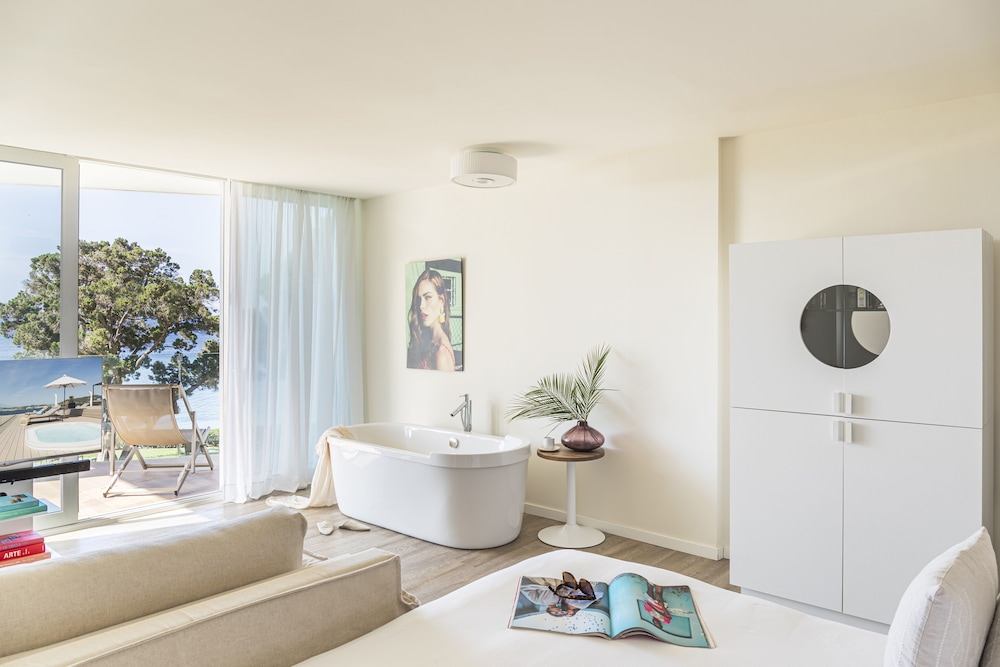 me ibiza the leading hotels of the world