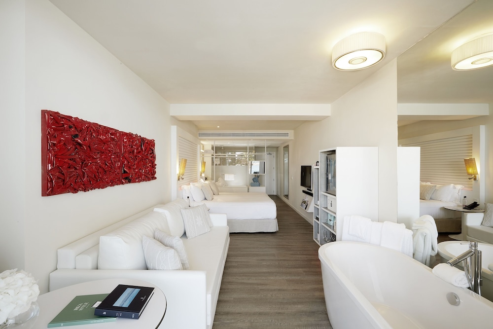 me ibiza the leading hotels of the world