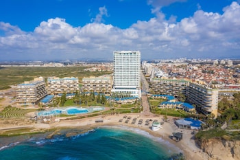resort hadera hotel by jacob