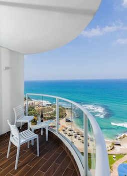 resort hadera hotel by jacob