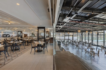 resort hadera hotel by jacob