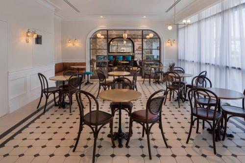 resort hadera hotel by jacob